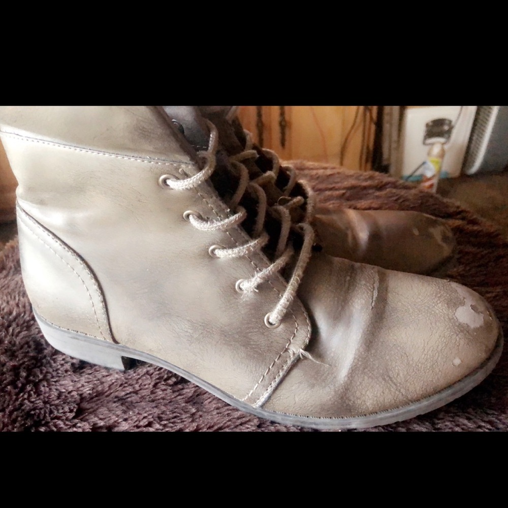 Scuffed boots